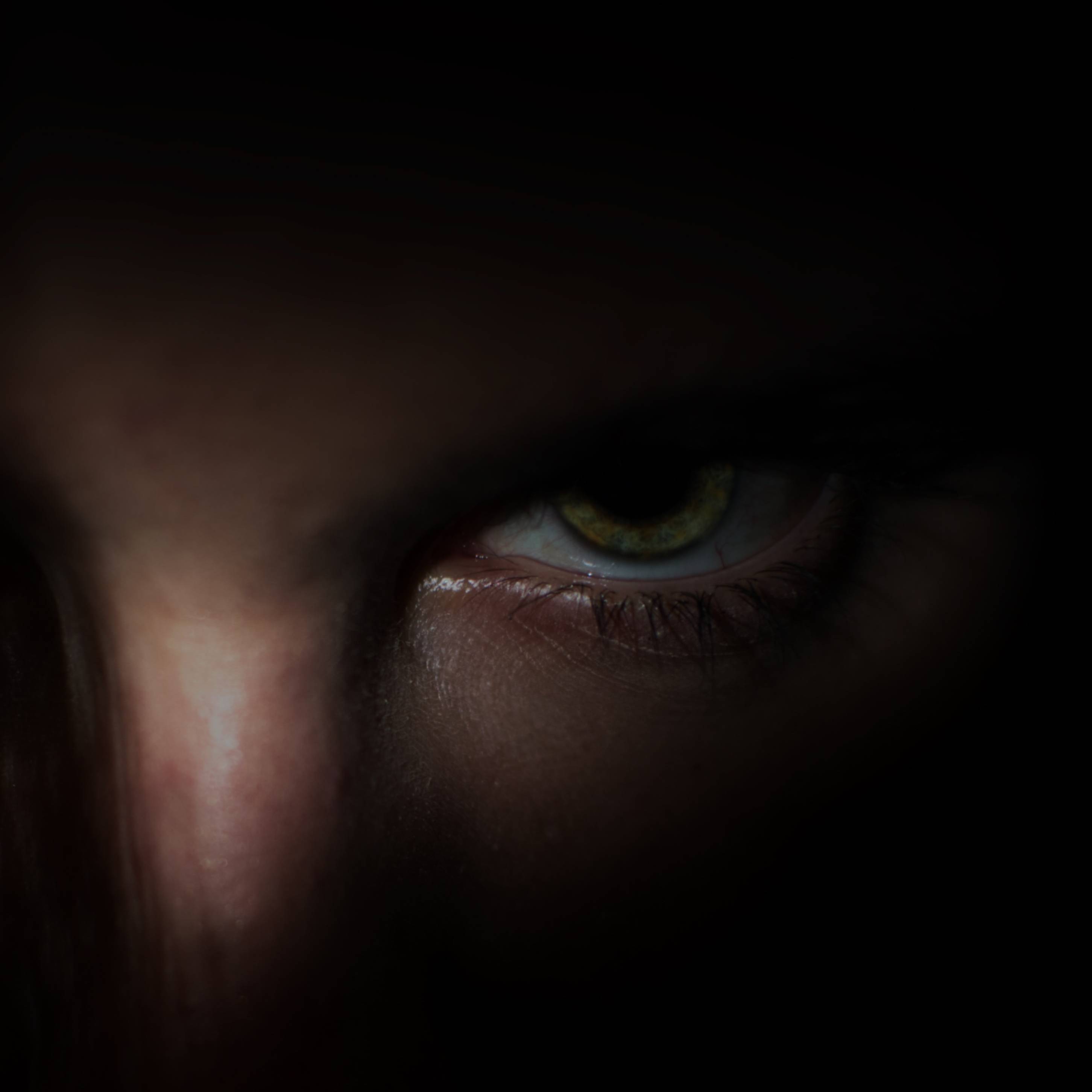 oeil-sombre oeil-sombre